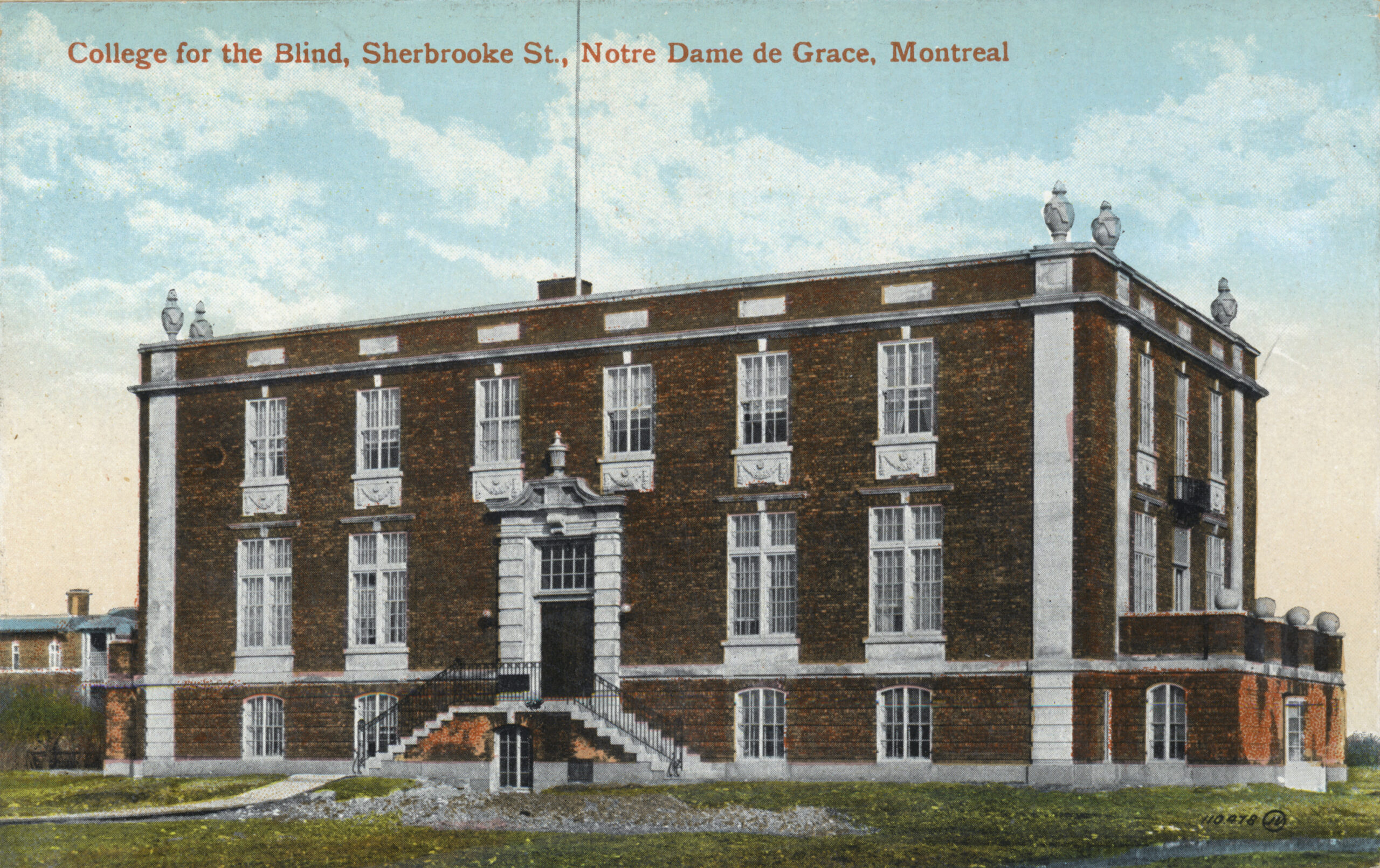 Collège pour les aveugles, rue Sherbrooke, Notre-Dame-de-Grâce, Montréal, MP-0000.876.2, McCord. QC, vers 1910, The Valentine & Sons' Publishing Company, Limited ,